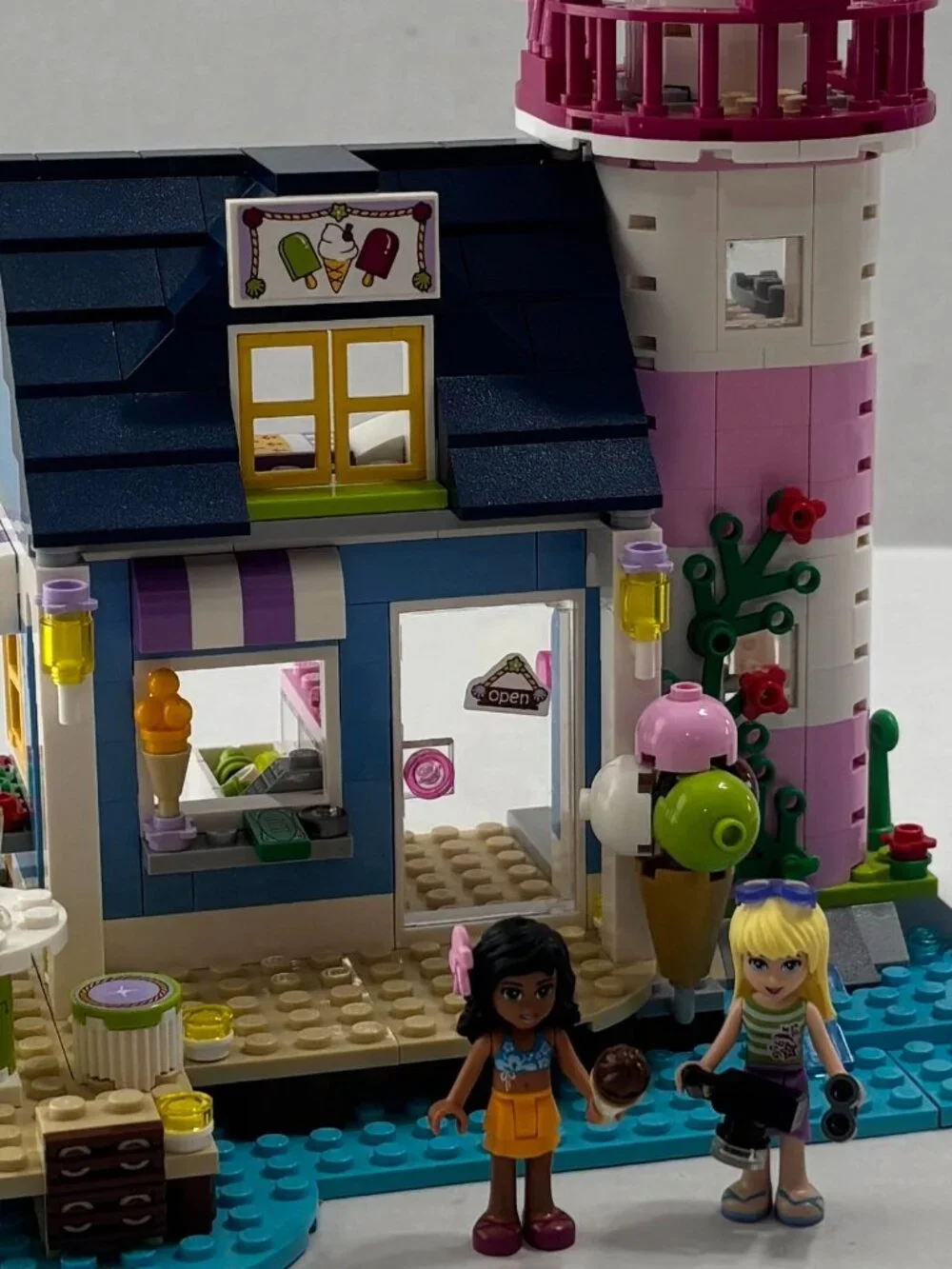 LEGO 41094 Heartlake Lighthouse RETIRED
